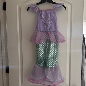Little Mermaid costume/dress up, size 4-6
